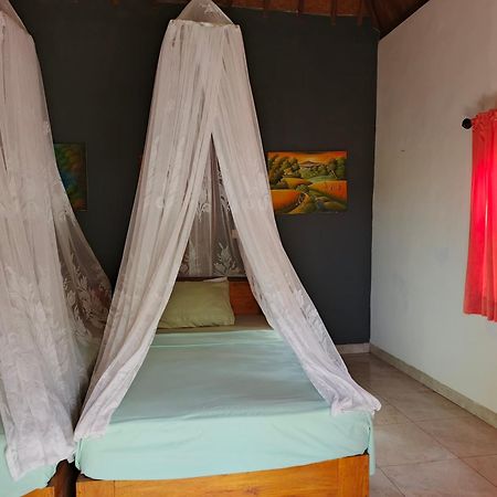 Friend House Stay & Surf Airsatang Экстерьер фото