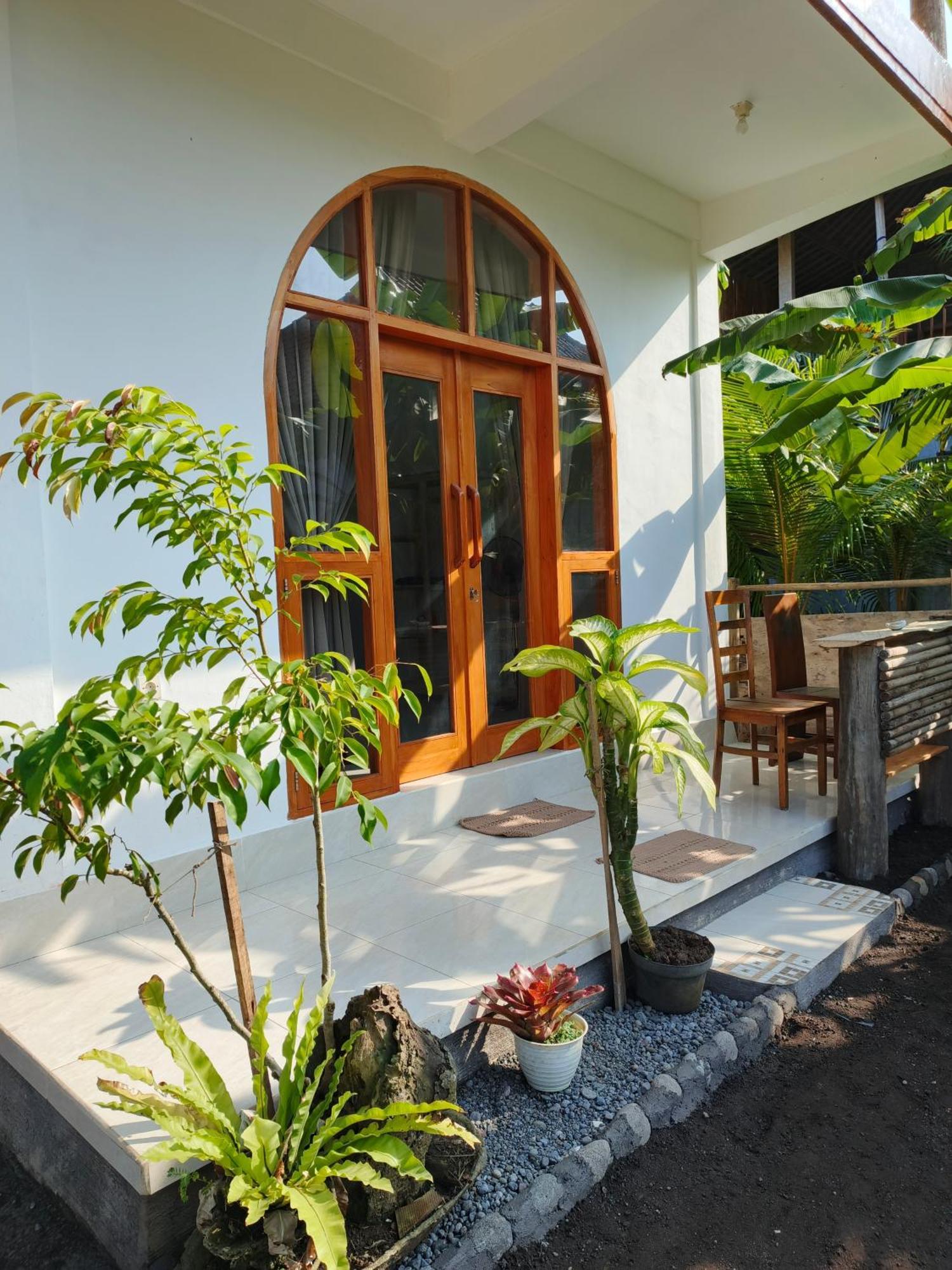 Friend House Stay & Surf Airsatang Экстерьер фото