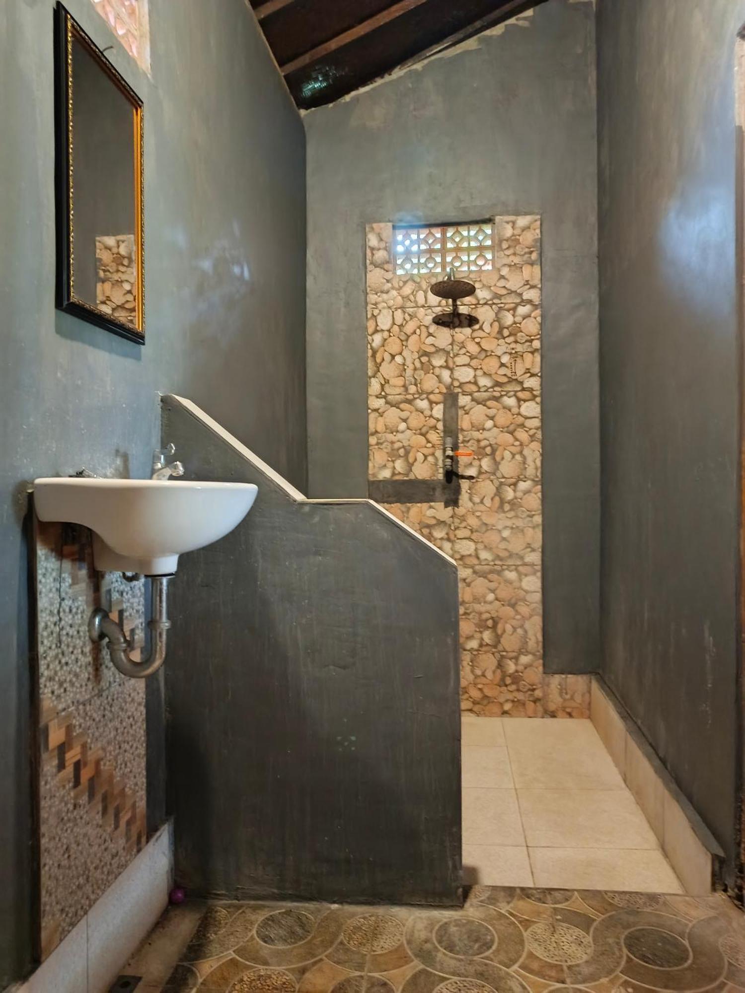 Friend House Stay & Surf Airsatang Экстерьер фото