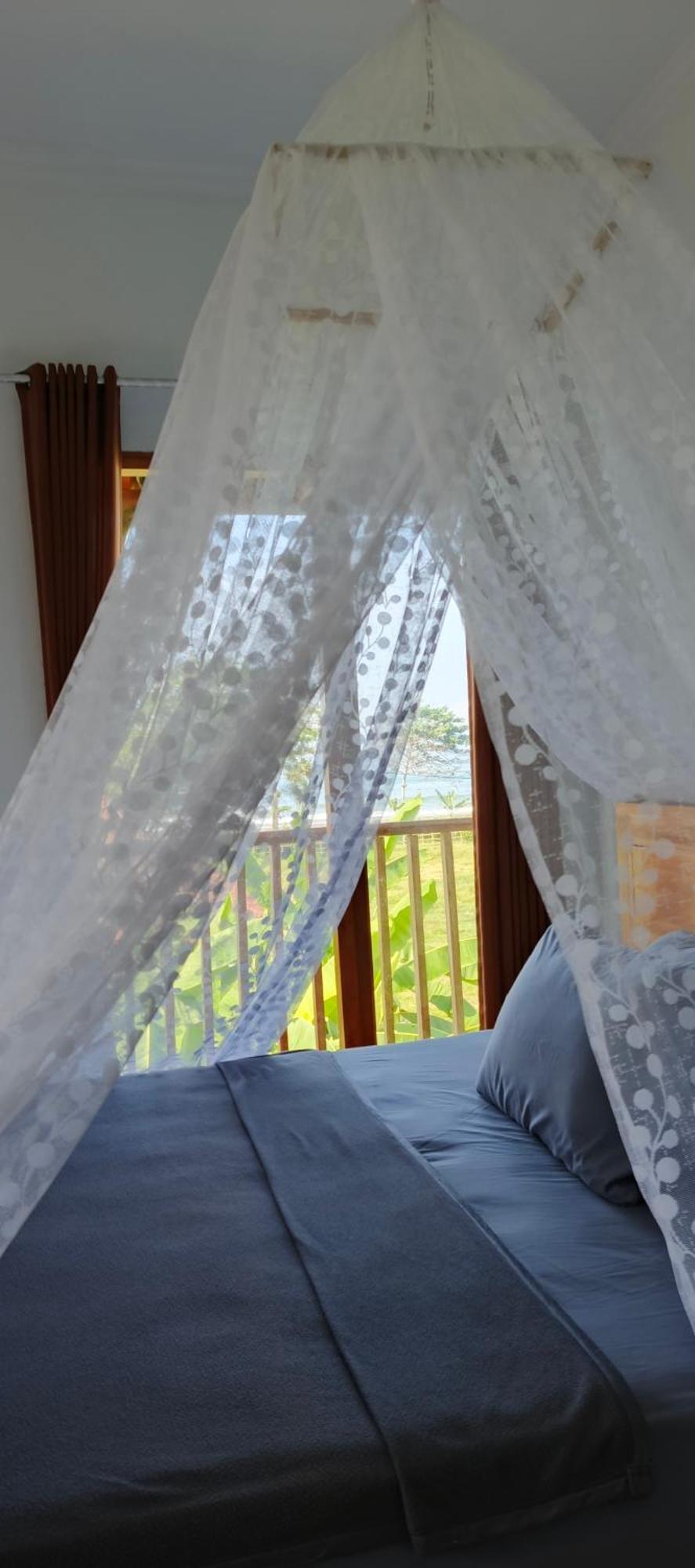 Friend House Stay & Surf Airsatang Экстерьер фото