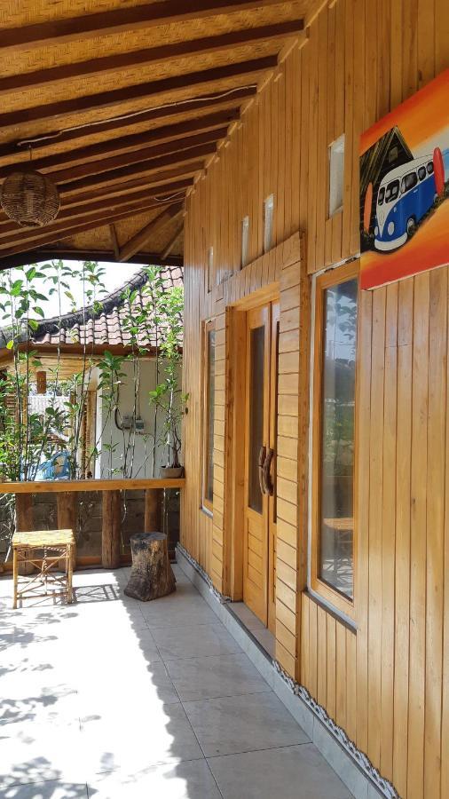 Friend House Stay & Surf Airsatang Экстерьер фото